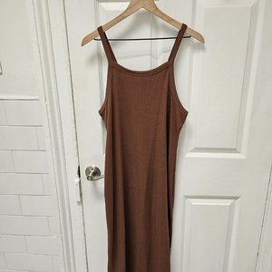 Ribbed Brown Maxi Dress